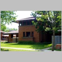 Barton House, (built 1903-04) from the Darwin D. Martin House Complex, photo Dave Pape, Wikipedia.jpg